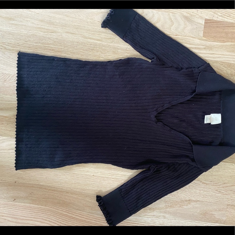 H&M Black t-shirt